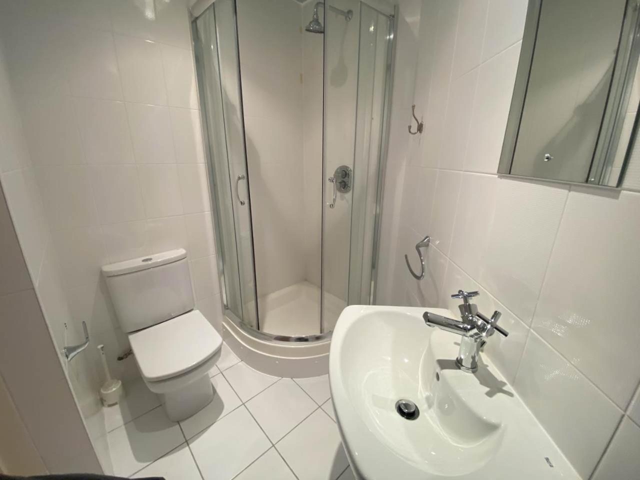 Parc Y Bryn Serviced Apartments Аберистуит Экстерьер фото