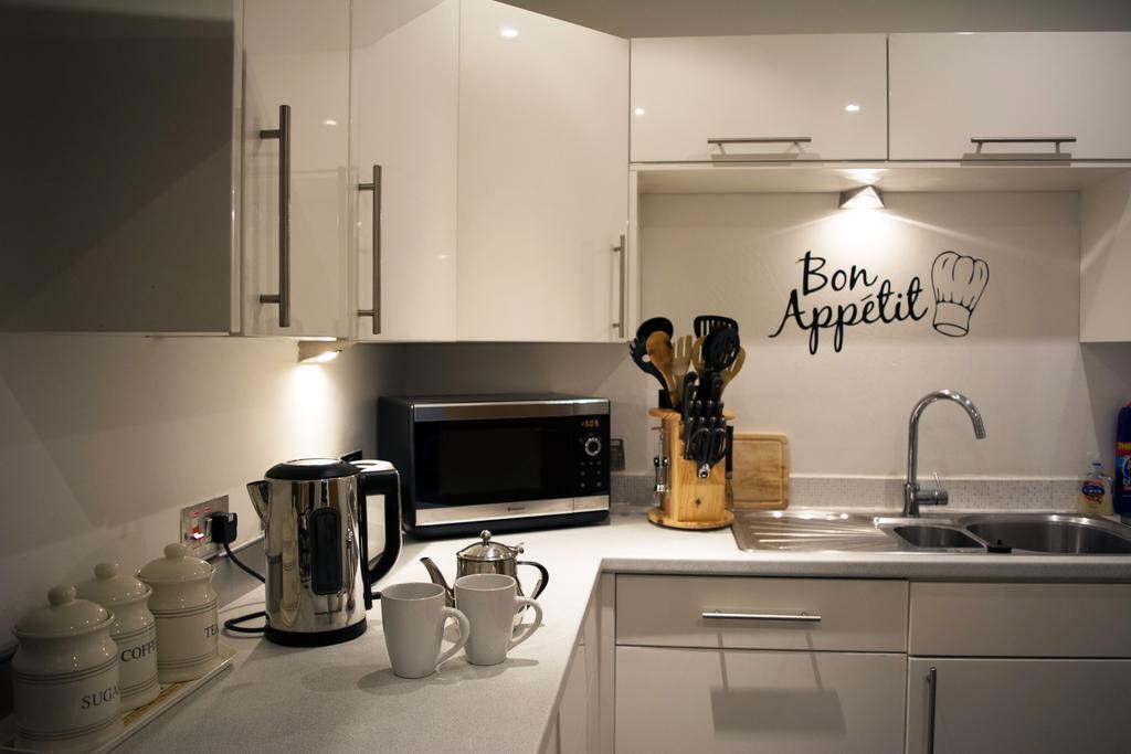 Parc Y Bryn Serviced Apartments Аберистуит Номер фото