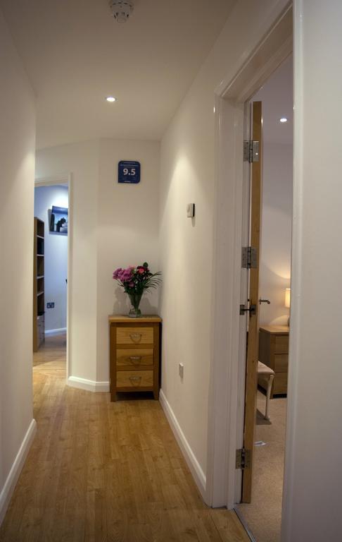 Parc Y Bryn Serviced Apartments Аберистуит Экстерьер фото
