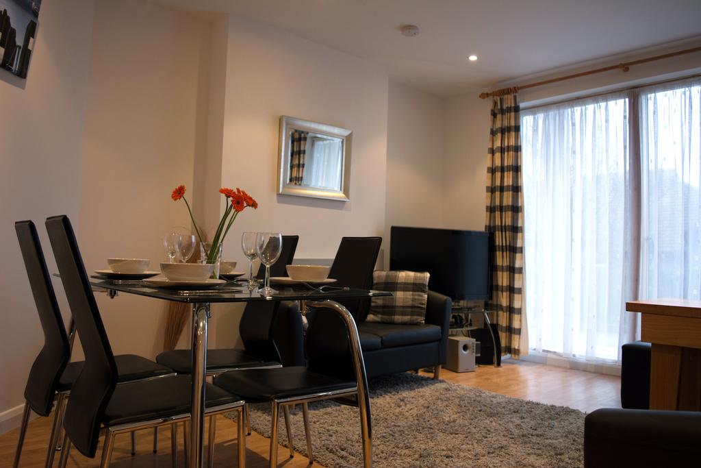 Parc Y Bryn Serviced Apartments Аберистуит Экстерьер фото