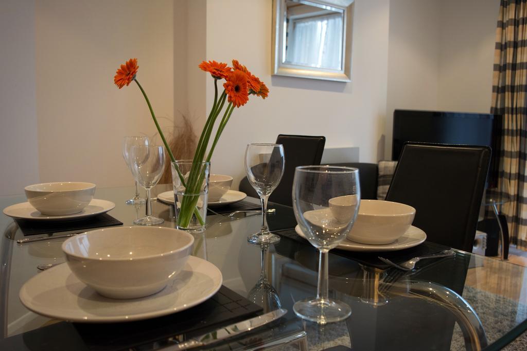 Parc Y Bryn Serviced Apartments Аберистуит Экстерьер фото